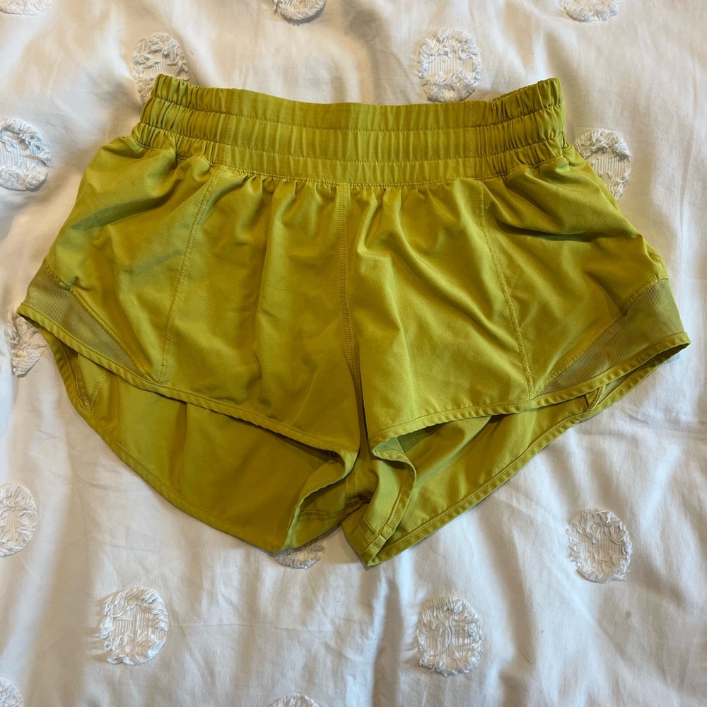 Lululemon yellow hottie hots 2.5. in